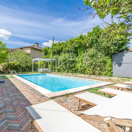 Дом отдыха Isabella *