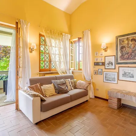 度假居 Isabella 阿利亚诺泰尔梅